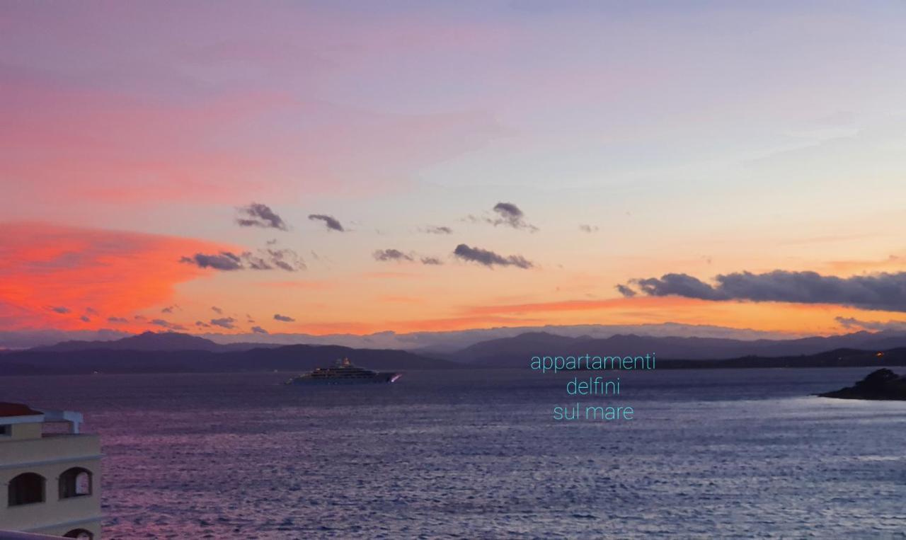 Appartamento Delfini Sul Mare Golfo Aranci Exterior foto